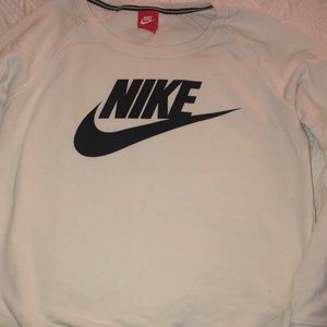 nike crew neck